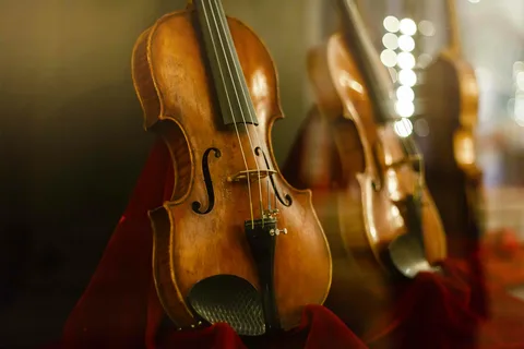 Learn to Play the Violin or Fiddle – Beginner Lessons for All Ages!